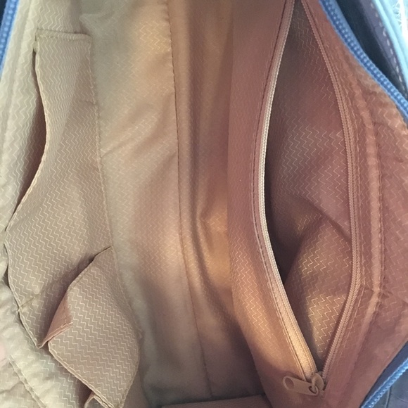 Purse - Picture 4 of 4